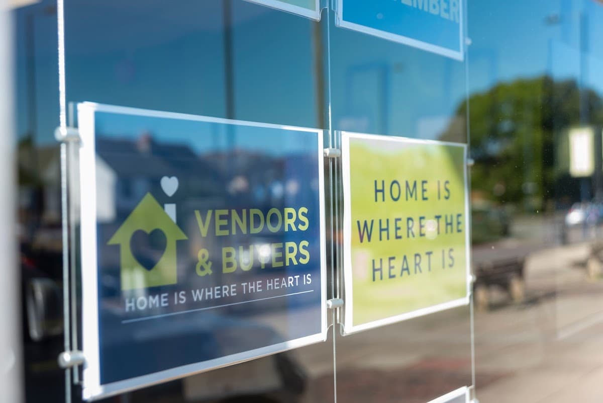 "They Sold Our PO10 Home When Others Couldn't" ā Why Emsworth Sellers Choose Vendors & Buyers
